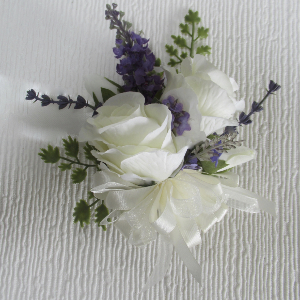 ovory silk roses with lavender pin on corsage, wedding corsage, female corsage